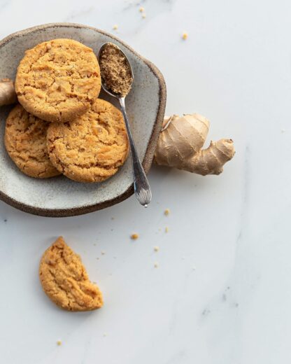 Walkers Ginger biscuits 25g - Image 2