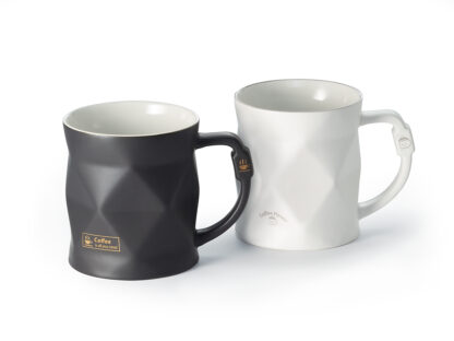 Jakub fekete porcelán bögre - Image 2